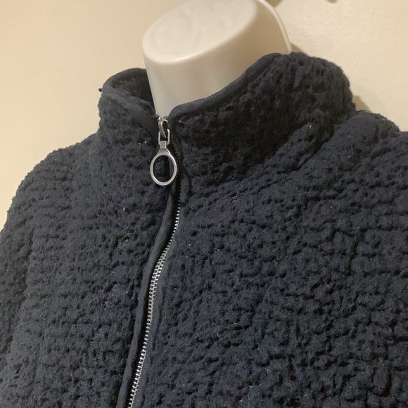 Thread & Supply Sherpa pullover - Picture 6 of 9